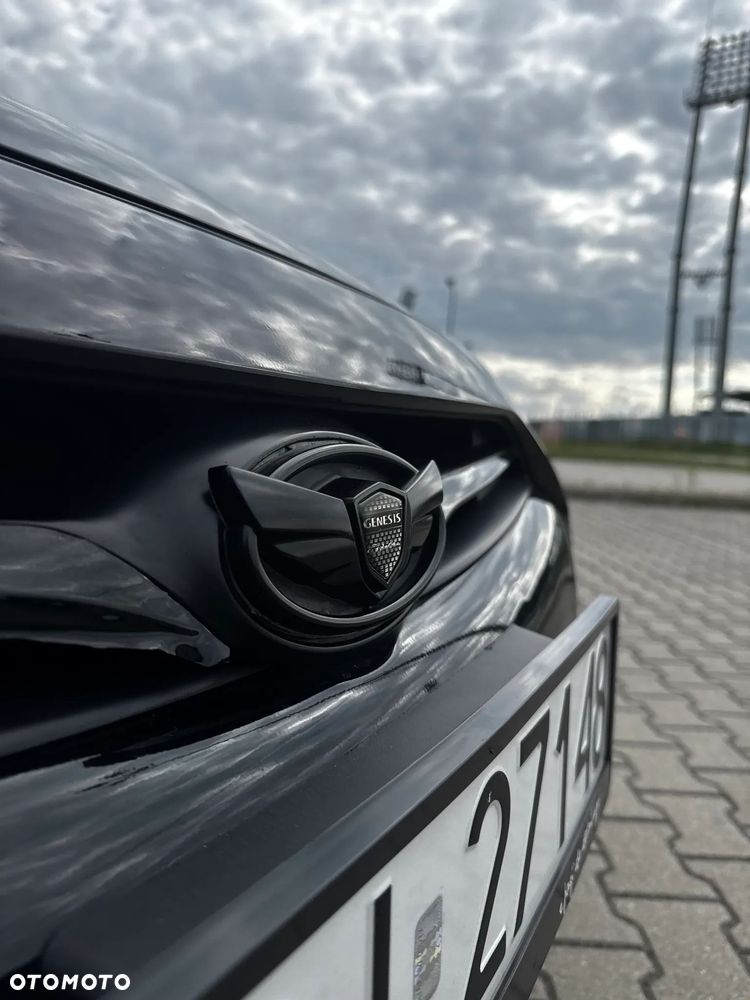 Hyundai Genesis Coupe 3.8 V6 - 4