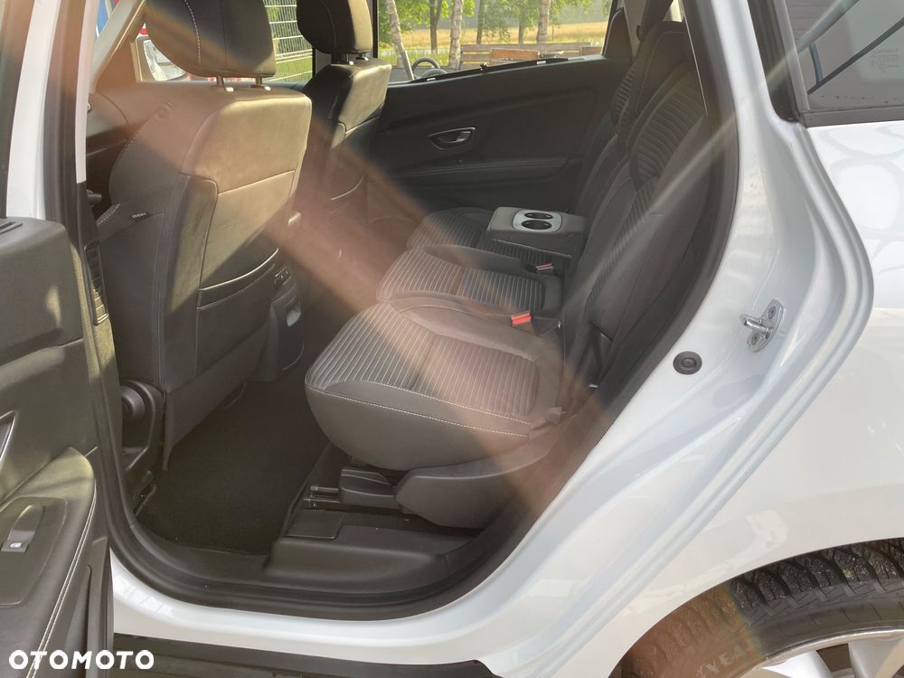 Renault Grand Scenic ENERGY TCe 115 Expression - 27