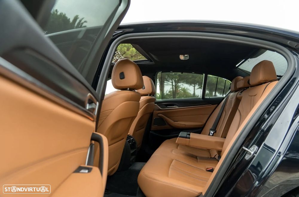 BMW 530 e Pack M - 10