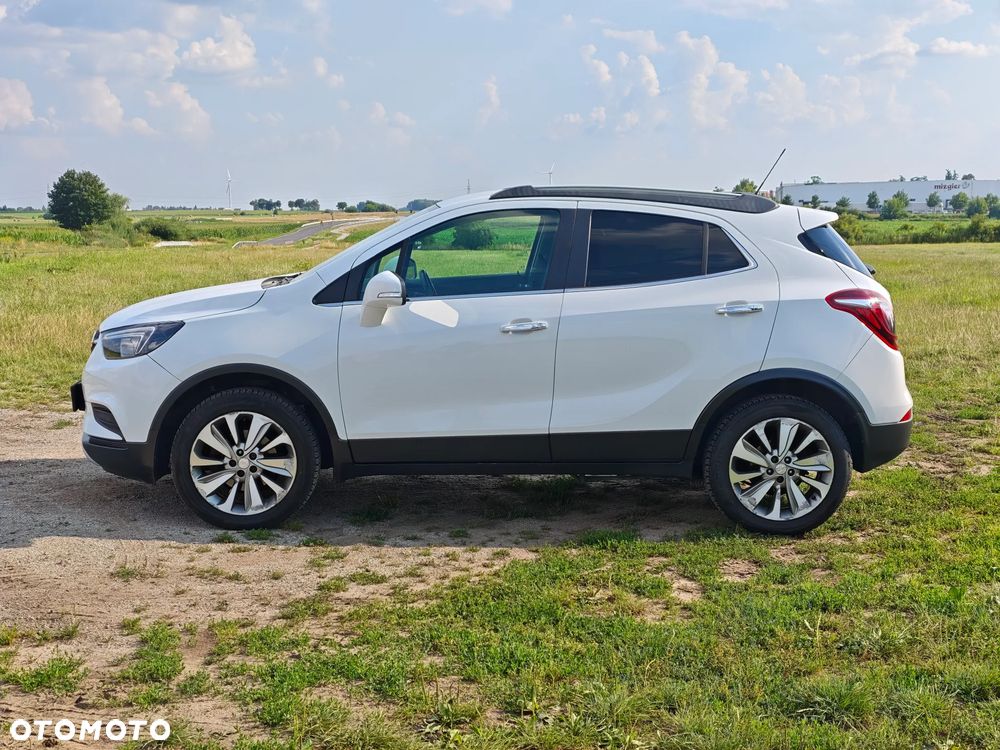Buick Encore - 2