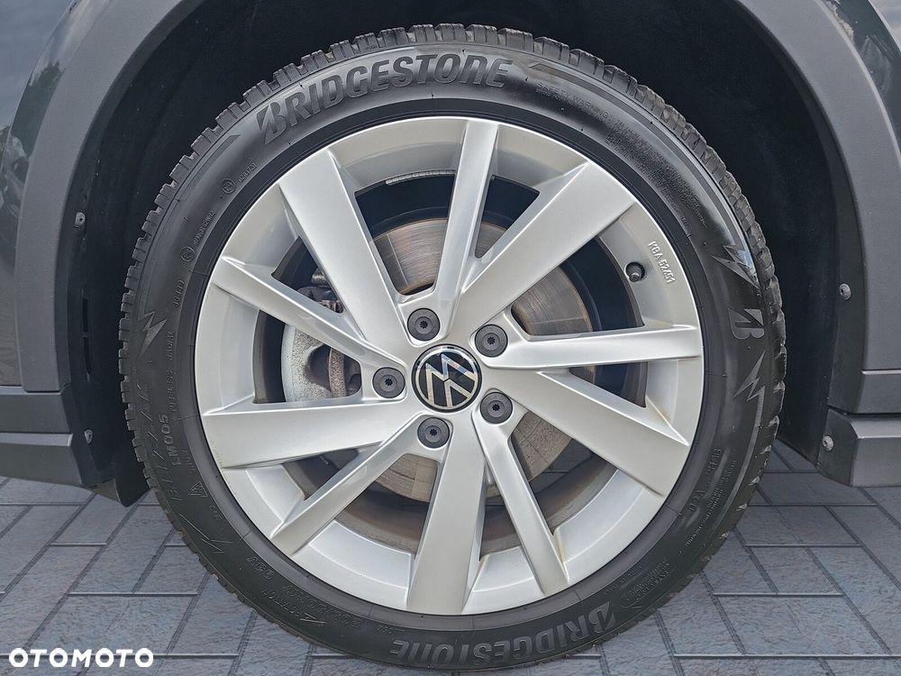Volkswagen Golf - 24