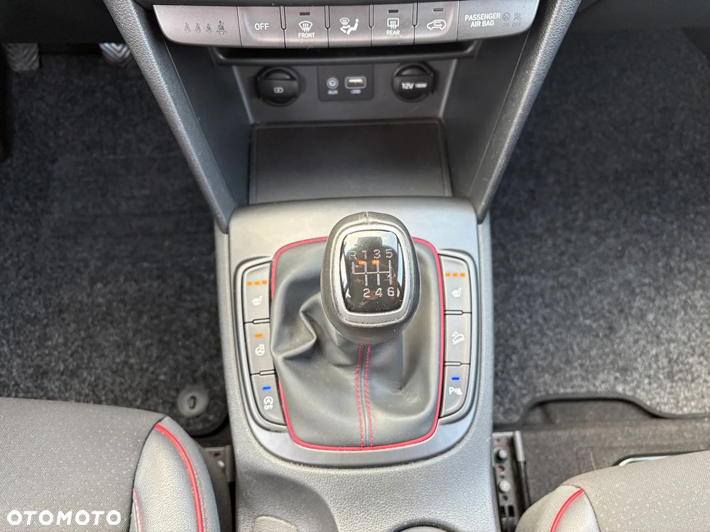 Hyundai Kona 1.0 T-GDI Premiere Style - 17