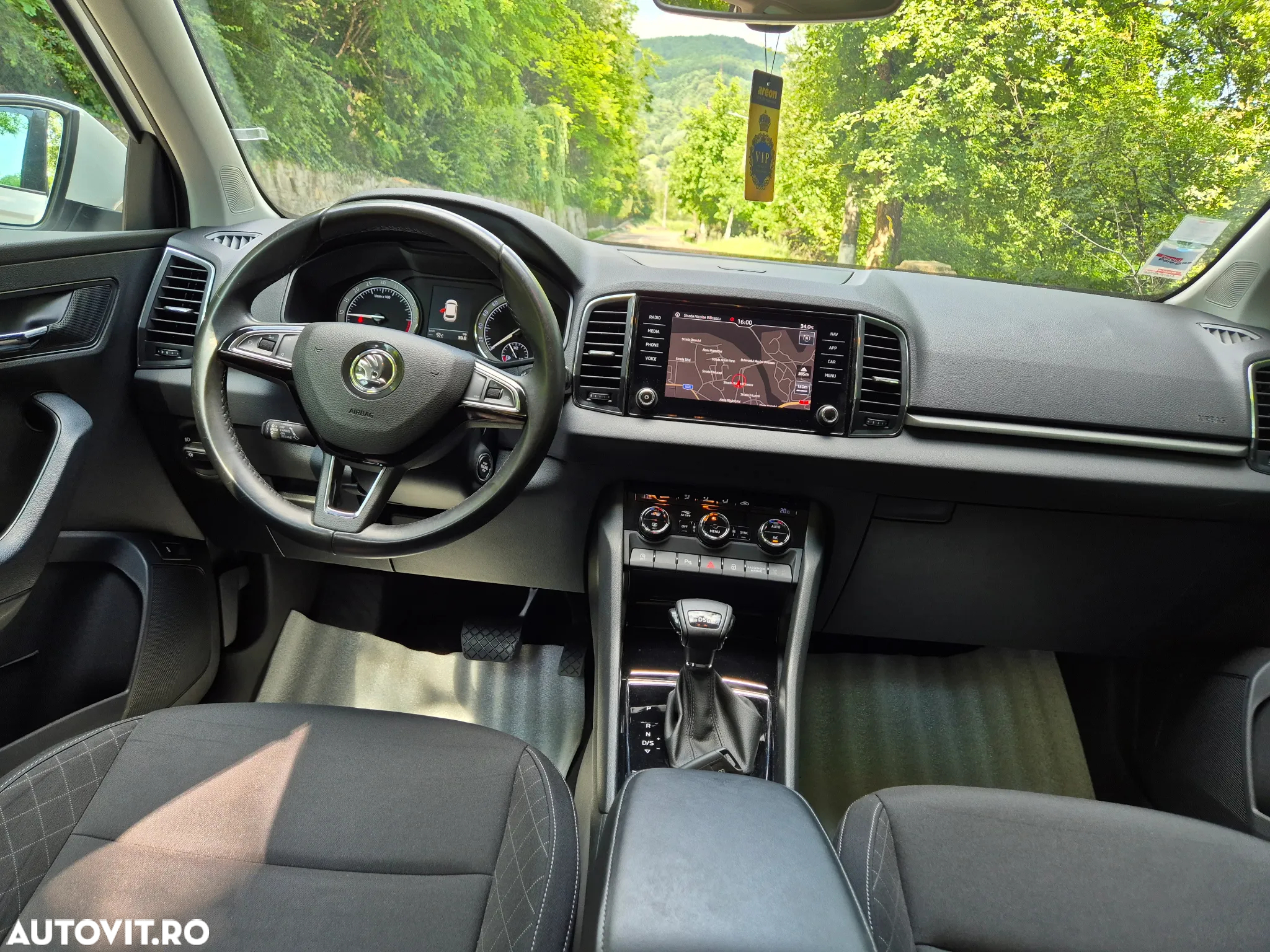 Skoda Karoq 1.6 TDI DSG Ambition - 14