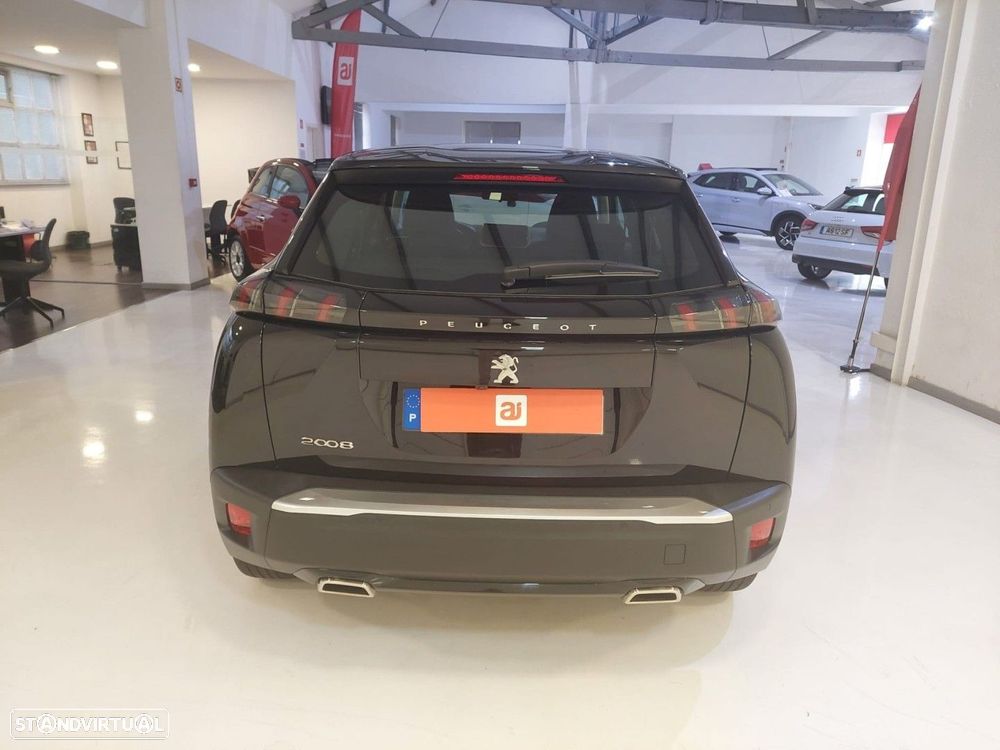 Peugeot 2008 PureTech 130 Active Pack - 26