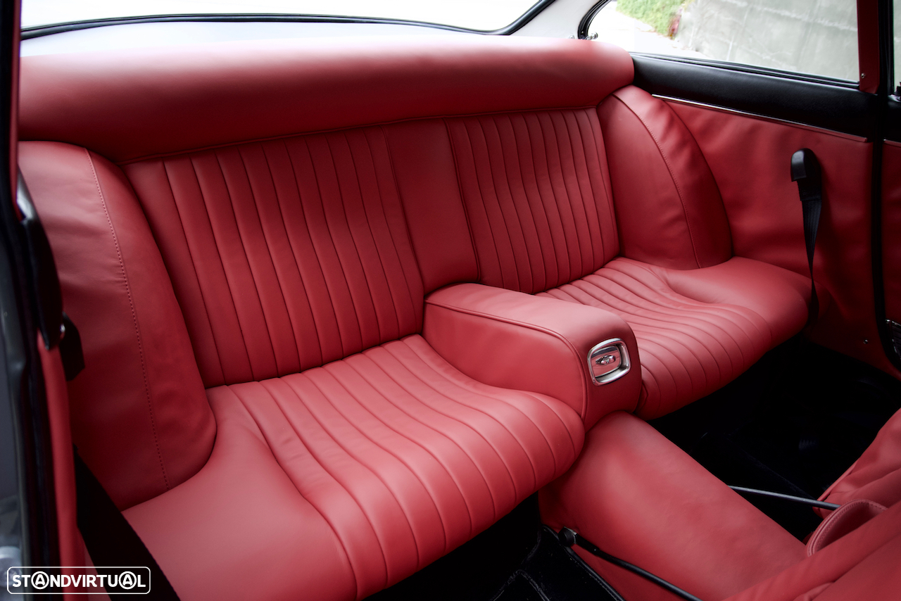 Ferrari 330 - 23