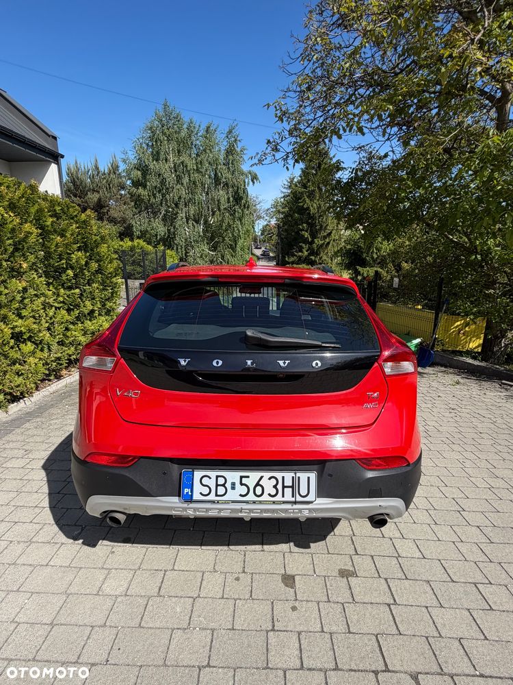 Volvo V40 Cross Country T4 AWD Ocean Race - 8