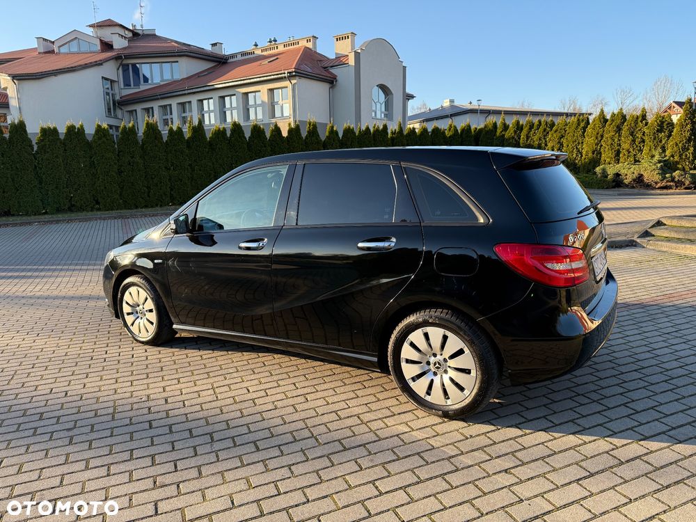 Mercedes-Benz Klasa B 200 CDI - 19