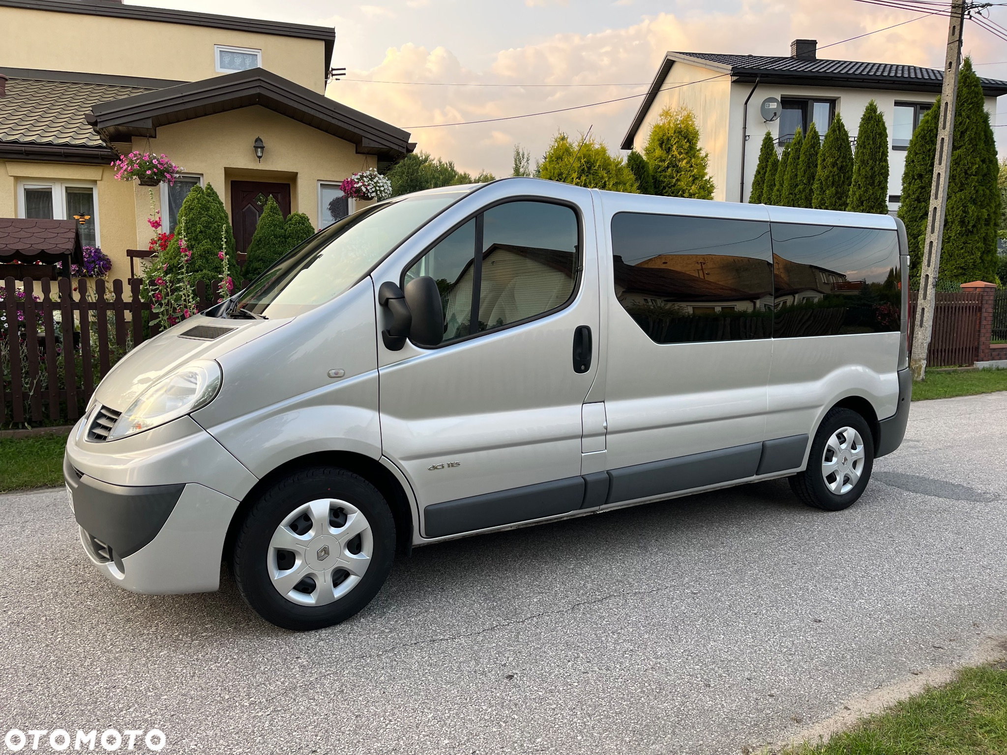 Renault TRAFIC - 9