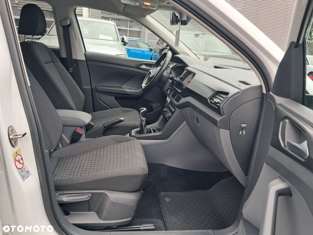 Volkswagen T-Cross - 24