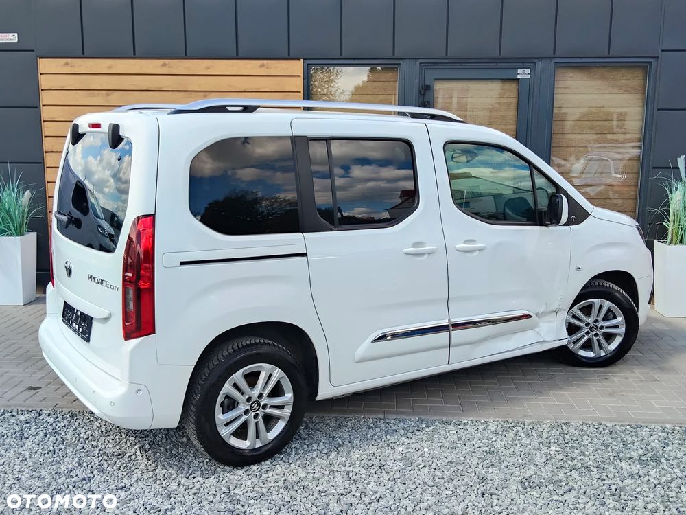 Toyota Proace City Verso 1.2 Turbo L1 Team Deutschland - 30