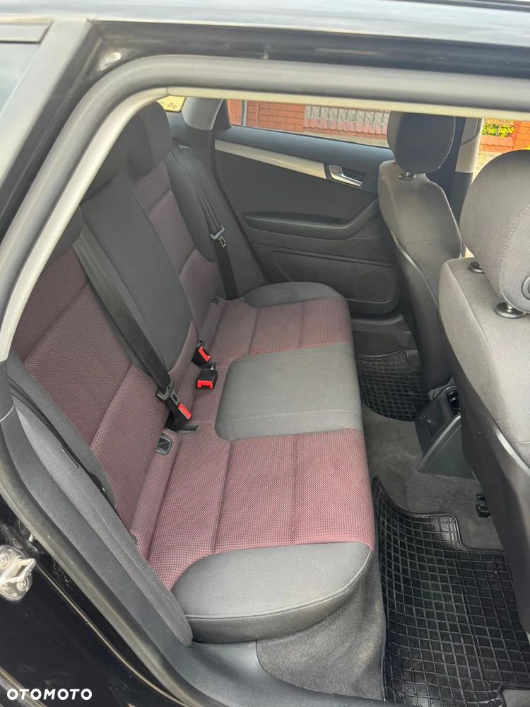 Audi A3 Sportback 1.6 TDI Ambiente - 3
