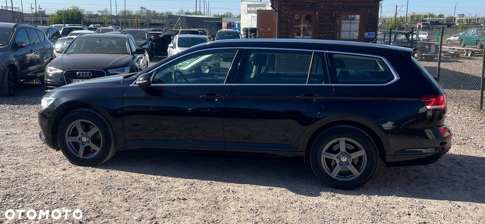 Volkswagen Passat - 4