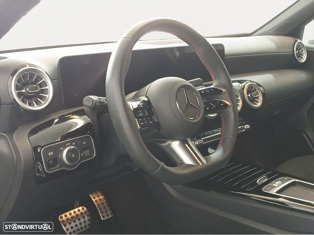 Mercedes-Benz A 250 e - 10