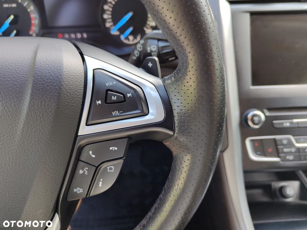 Ford Mondeo 2.0 EcoBoost Titanium X - 35