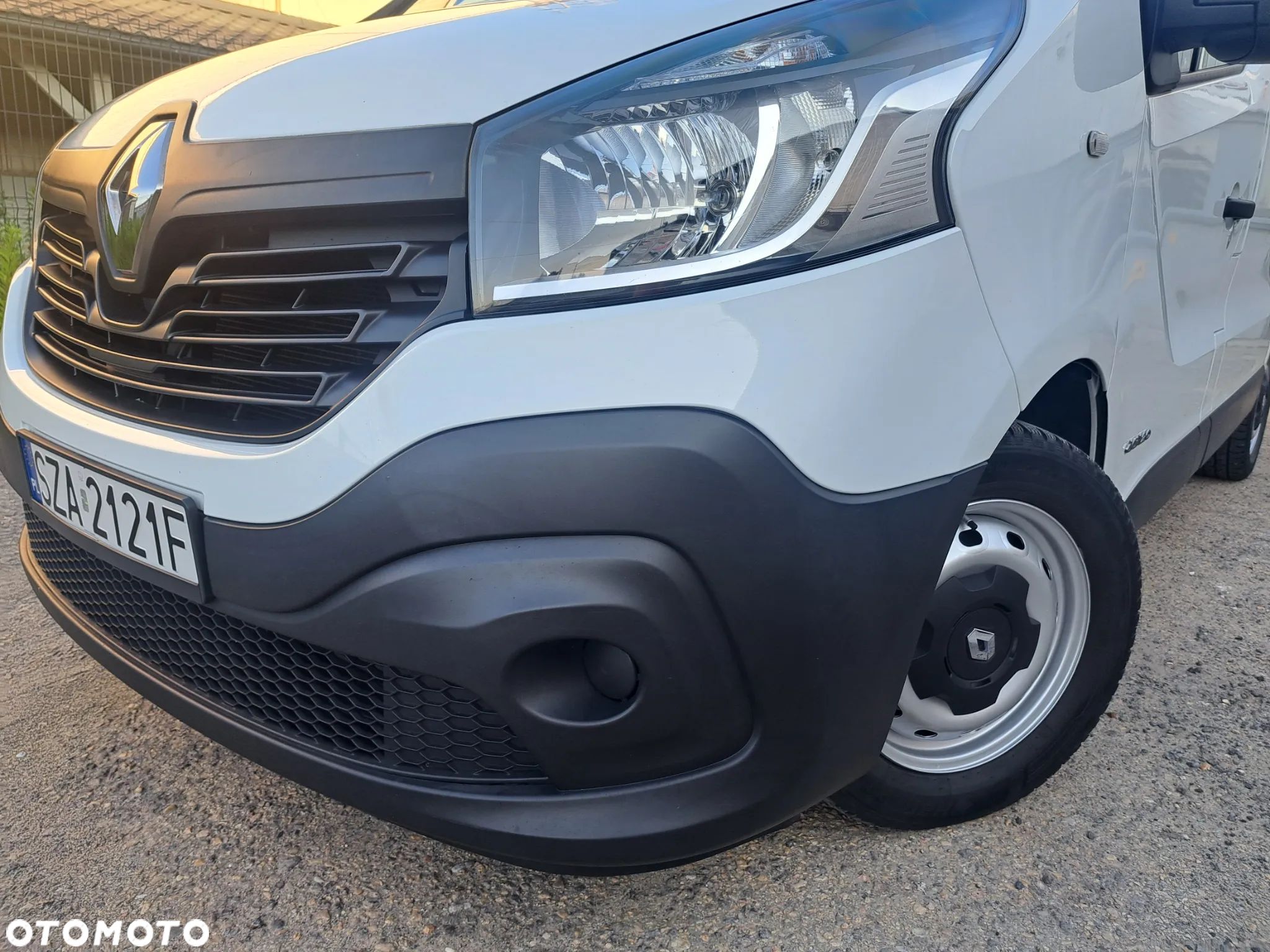 Renault Trafic - 1