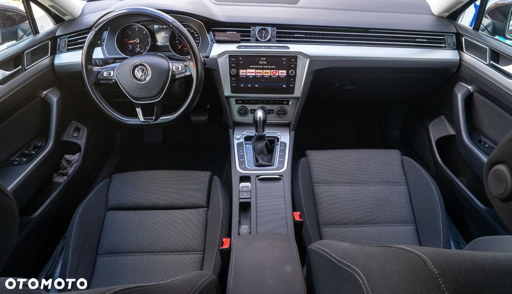 Volkswagen Passat 2.0 TDI (BlueMotion Technology) DSG Comfortline - 13