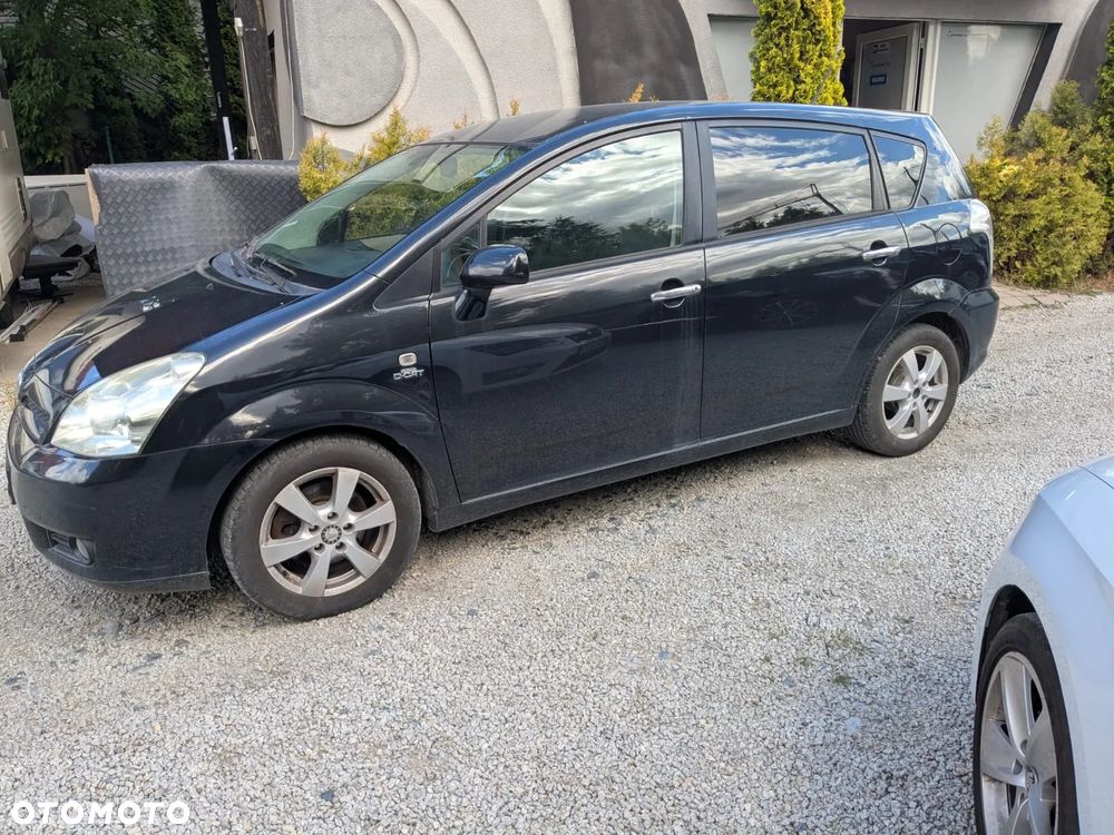 Toyota Corolla Verso 2.2 D-4D X 7os - 6