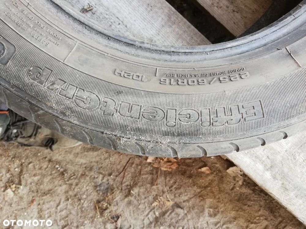 Opona letnia Goodyear EfficientGrip 225/60R16 - 4