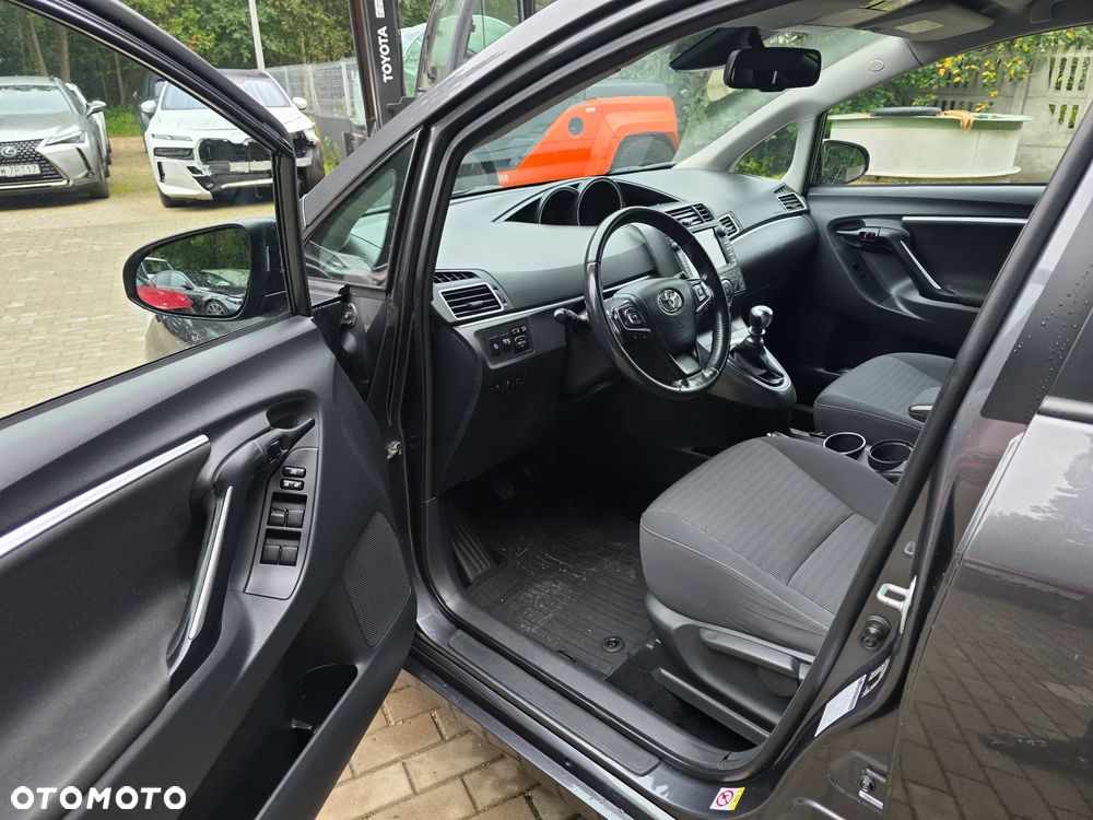 Toyota Verso 1.8 Premium 7os - 12