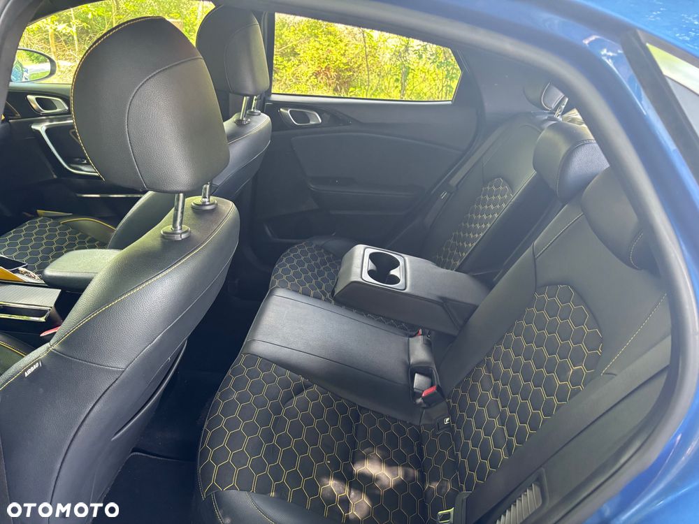 Kia XCeed 1.6 GDI PHEV L Business Line DCT - 12