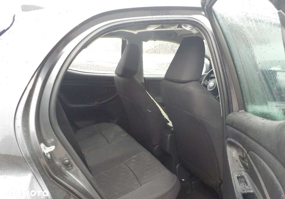 Toyota Yaris - 27