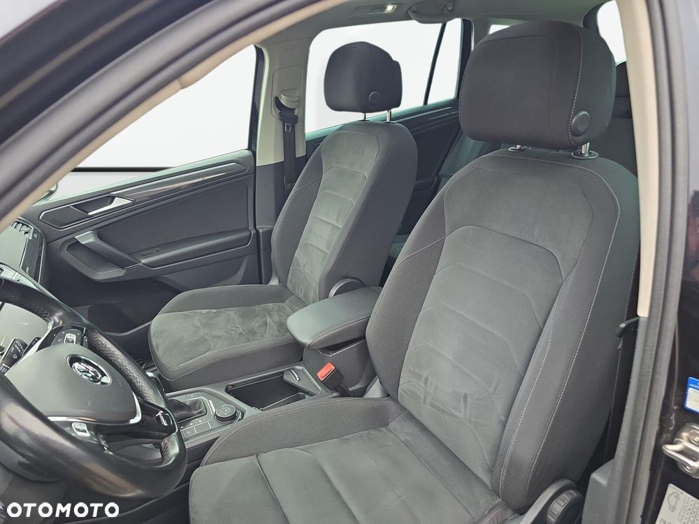 Volkswagen Tiguan - 10