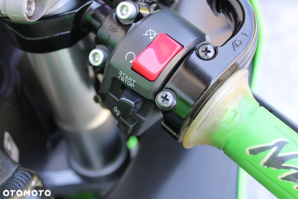 Kawasaki ZXR - 18