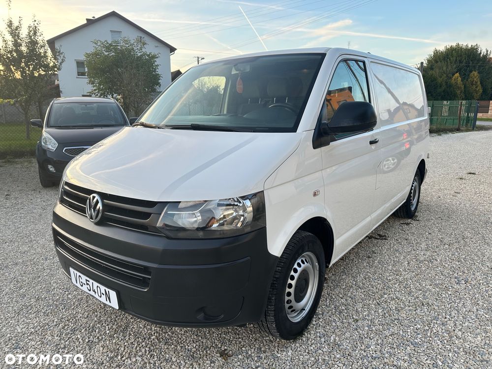 Volkswagen Transporter - 1