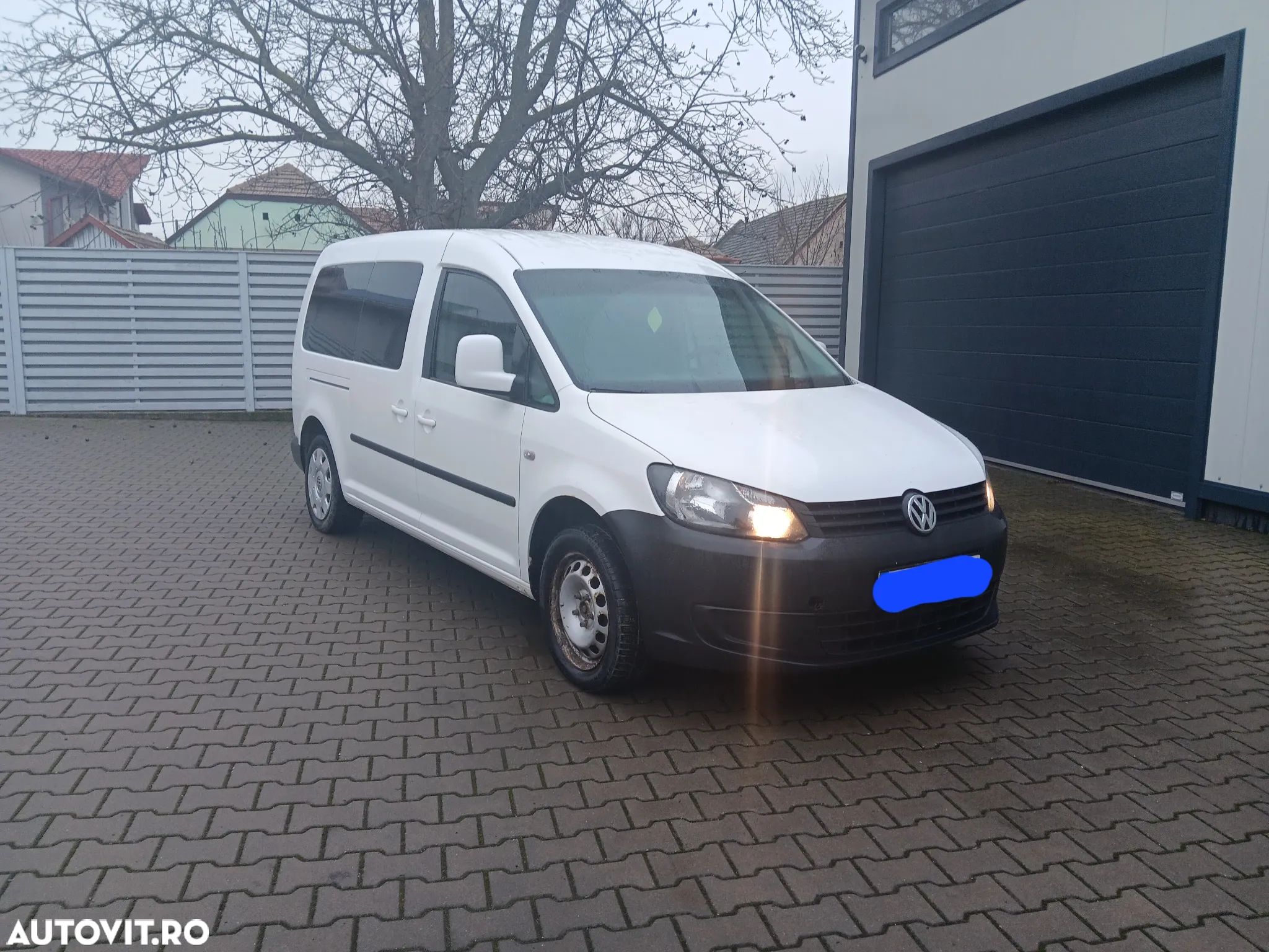 Volkswagen Caddy - 1