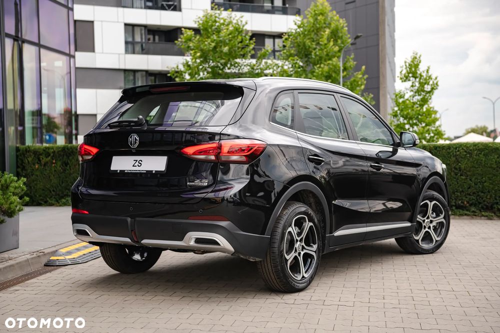 MG ZS 1.5 HEV+ Excite - 8