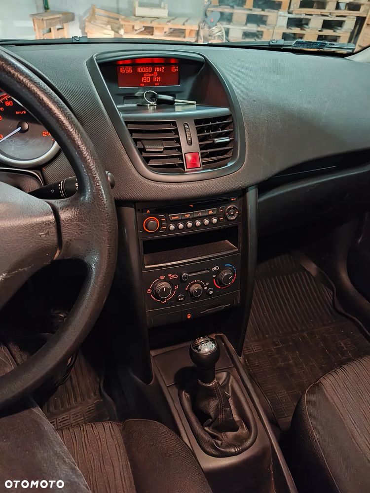 Peugeot 207 1.4 Access - 6