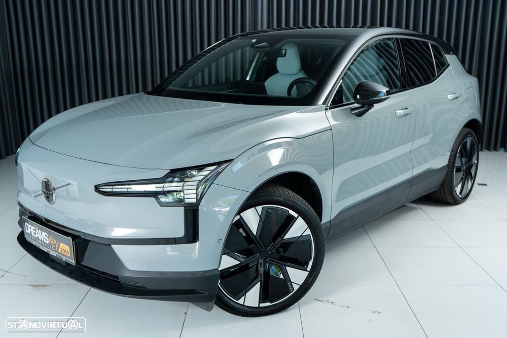 Volvo EX 30 Twin Motor Performance AWD Ultra — fotografia 17