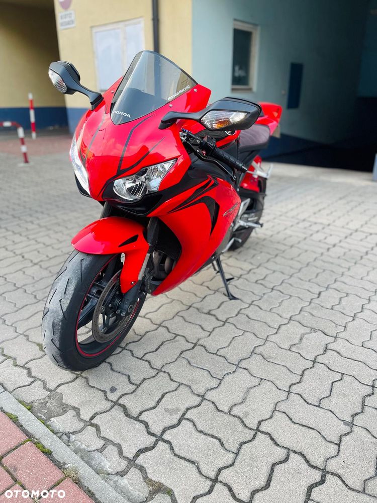 Honda CBR - 3