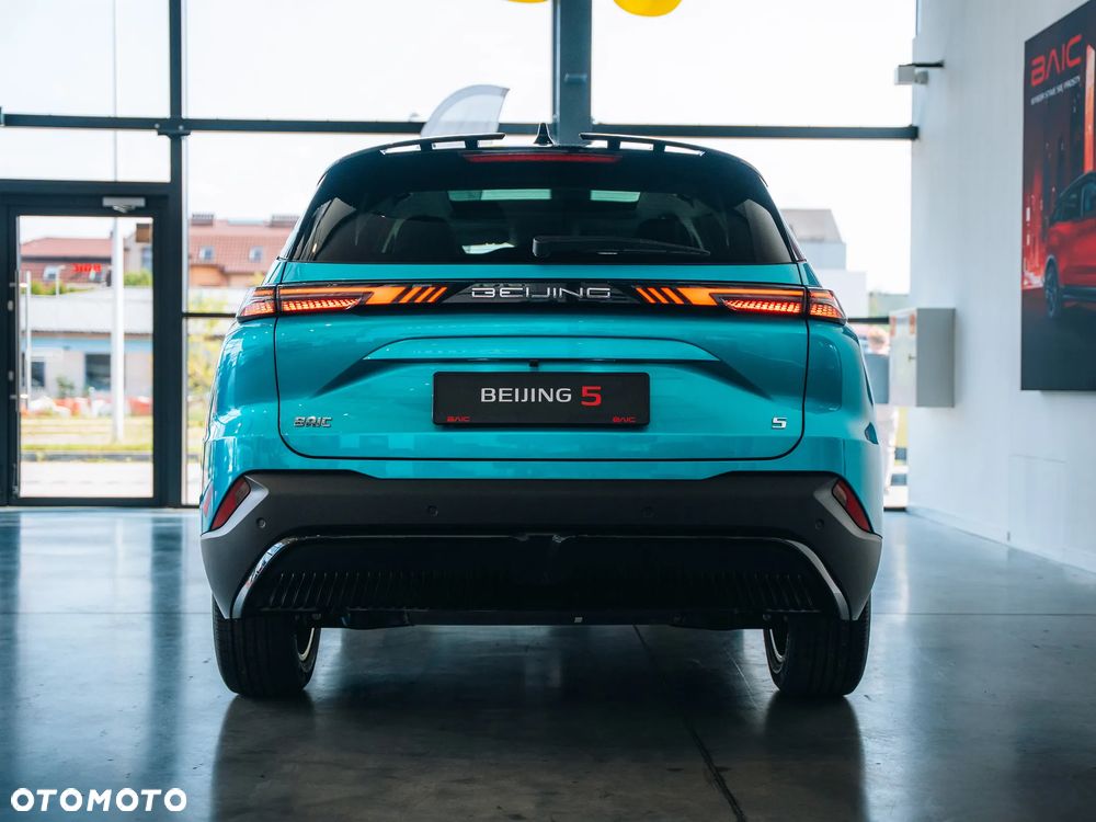 BAIC 5 - 5