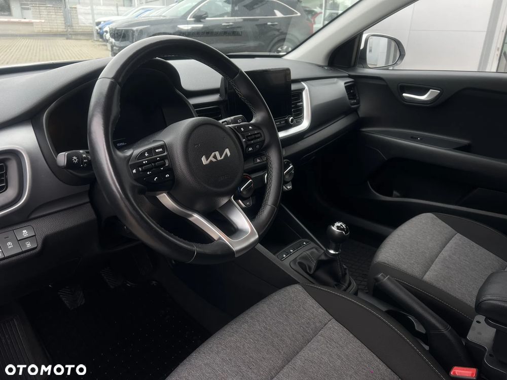 Kia Stonic 1.2 M - 10