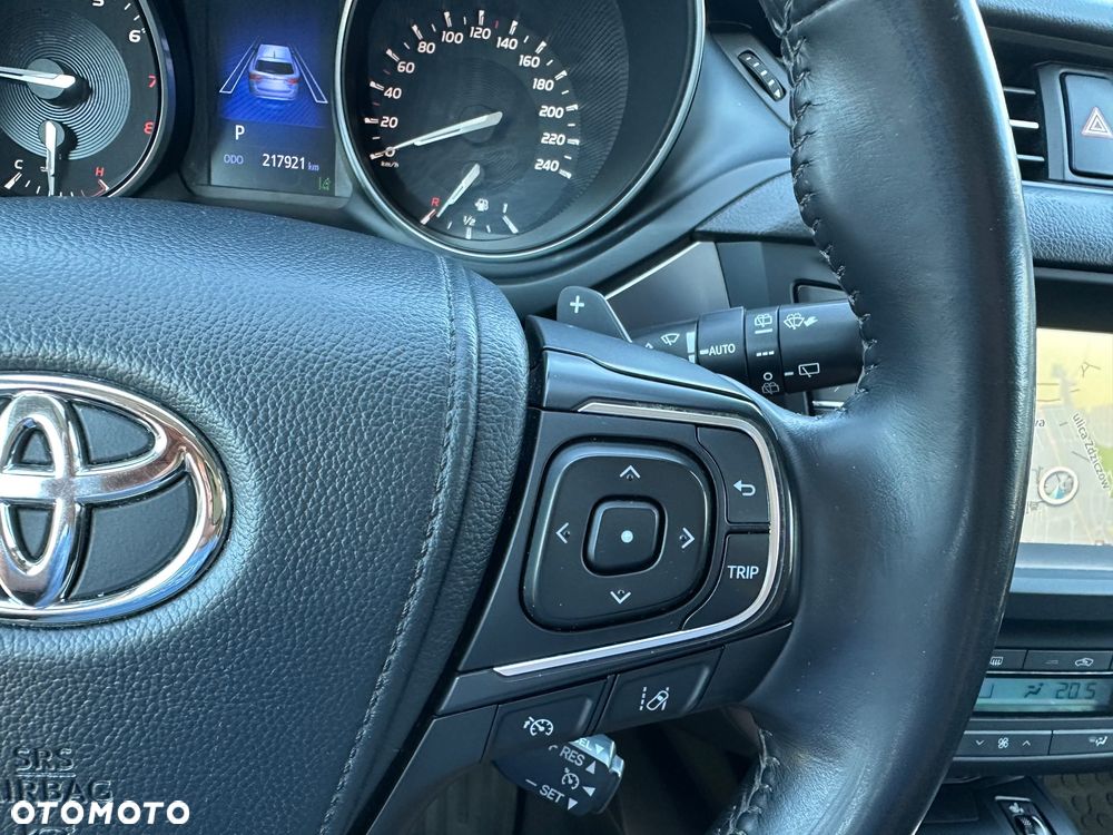 Toyota Avensis 2.0 Prestige MS - 23