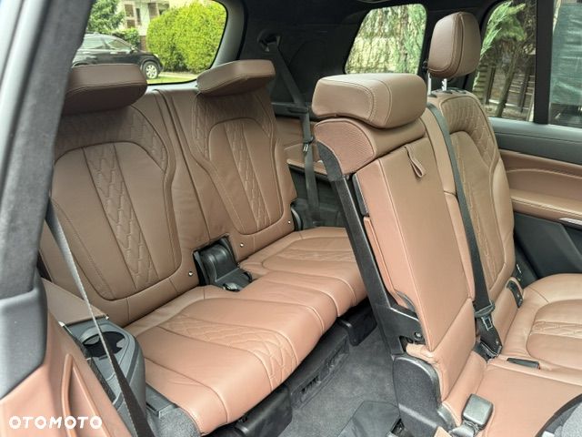 BMW X7 - 30