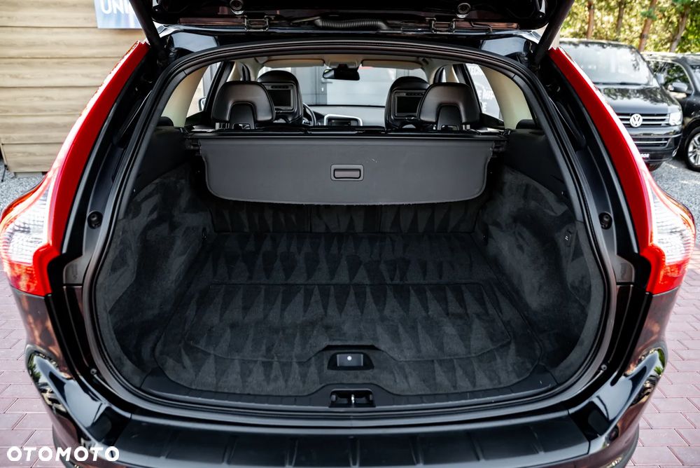 Volvo XC 60 D5 AWD RDesign - 22