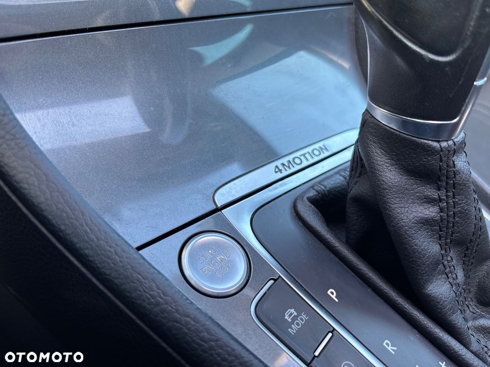 Volkswagen Golf - 28