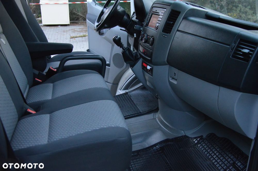 Volkswagen CRAFTER L2H1 - 16