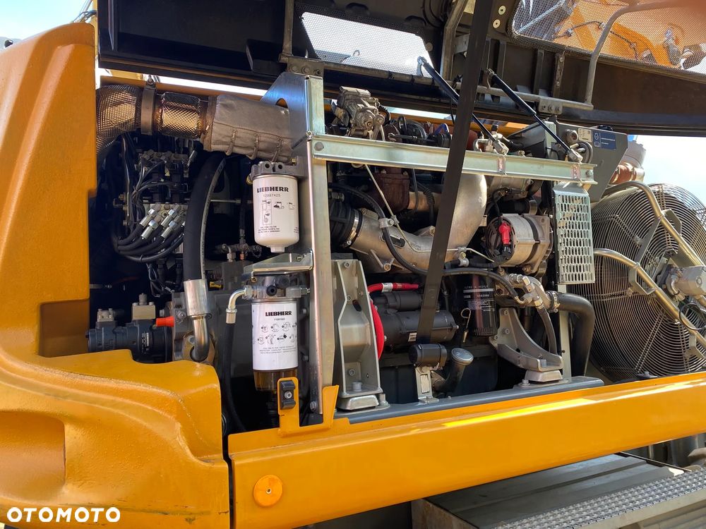 Liebherr A918 COMPACT, 2017 ROK, 8700 MTH, Z NIEMIEC - 10