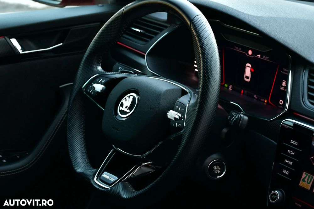 Skoda Superb 2.0 TDI DSG Style - 20