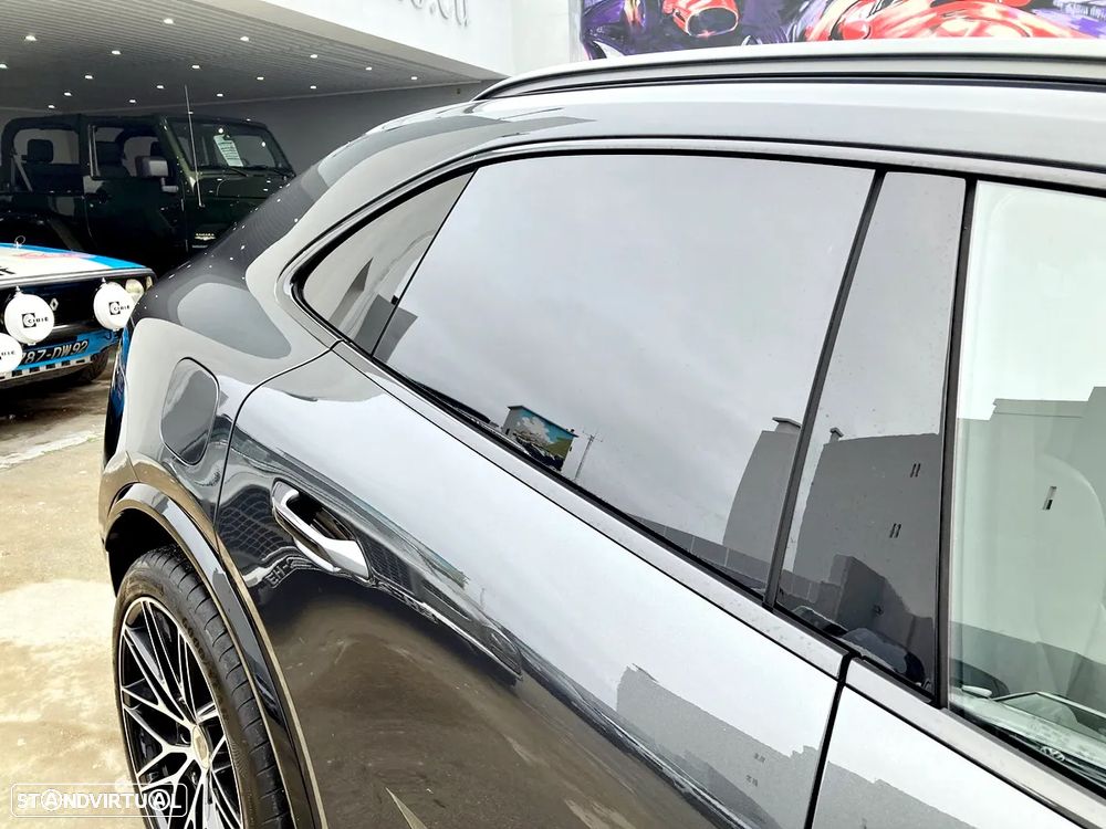 Porsche Macan Electric Turbo - 46