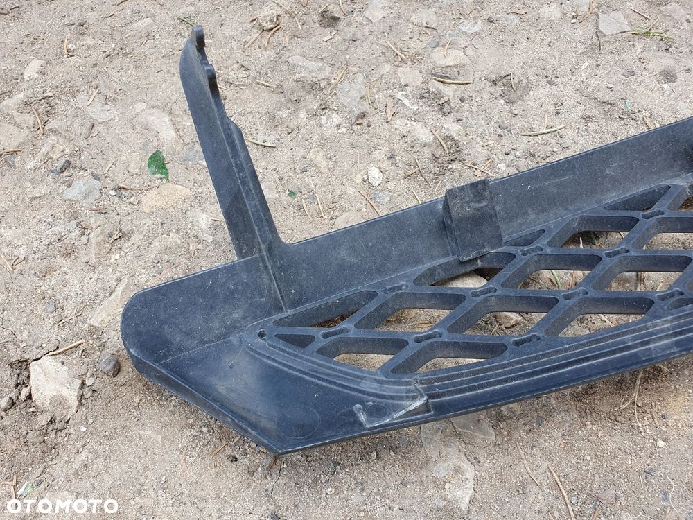 FORD FOCUS I MK1 GRILL PRZEDNIA ATRAPA PRZÓD EMBLEMAT 2M51-8200-AGW - 5