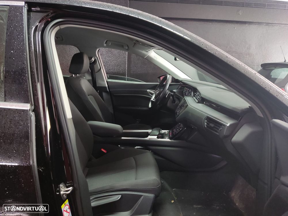 Audi e-tron 50 quattro - 14