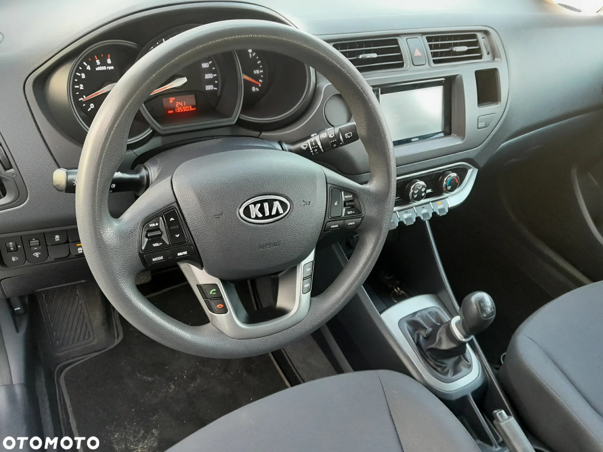 Kia Rio 1.1 CRDI Business Line - 11