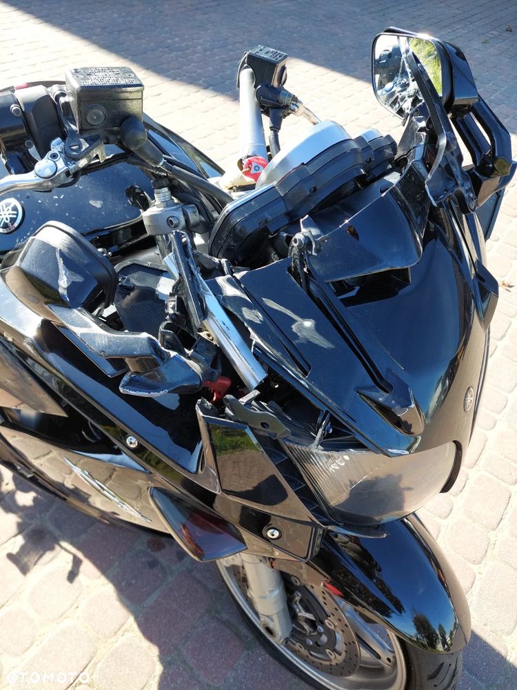 Yamaha FJR - 10