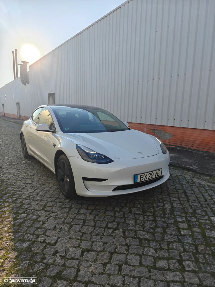 Tesla Model 3 Standard Range Plus RWD - 3