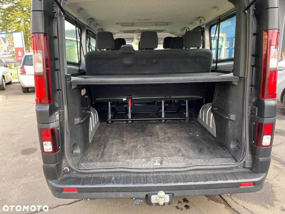 Renault Trafic Combi Life - 11