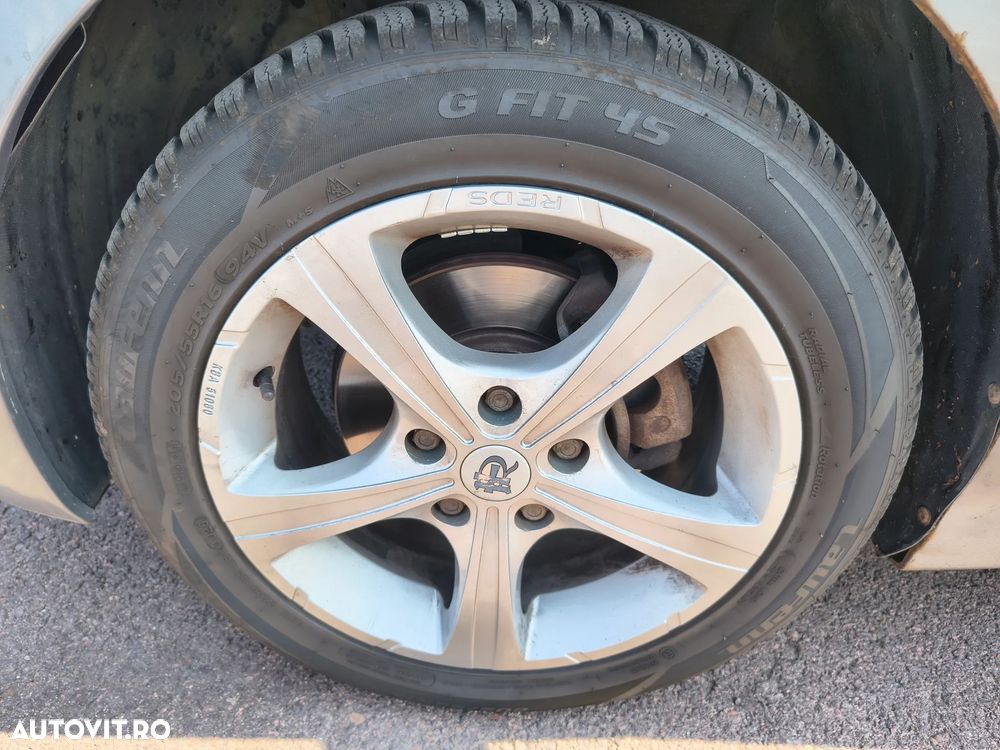 Hyundai Elantra 1.6 MPi - 6
